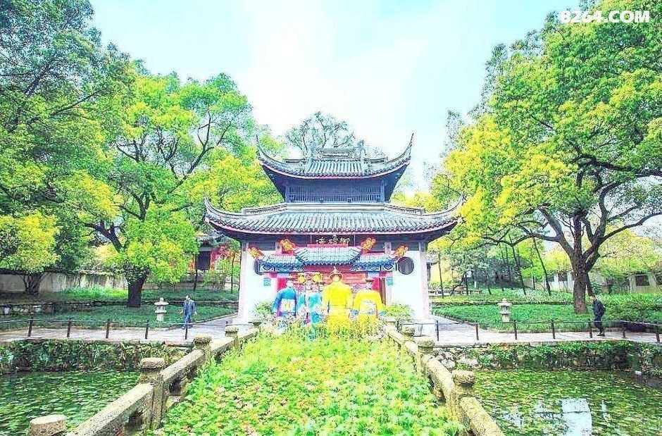 1242064g0sqy1p1tkaxvm9.jpg