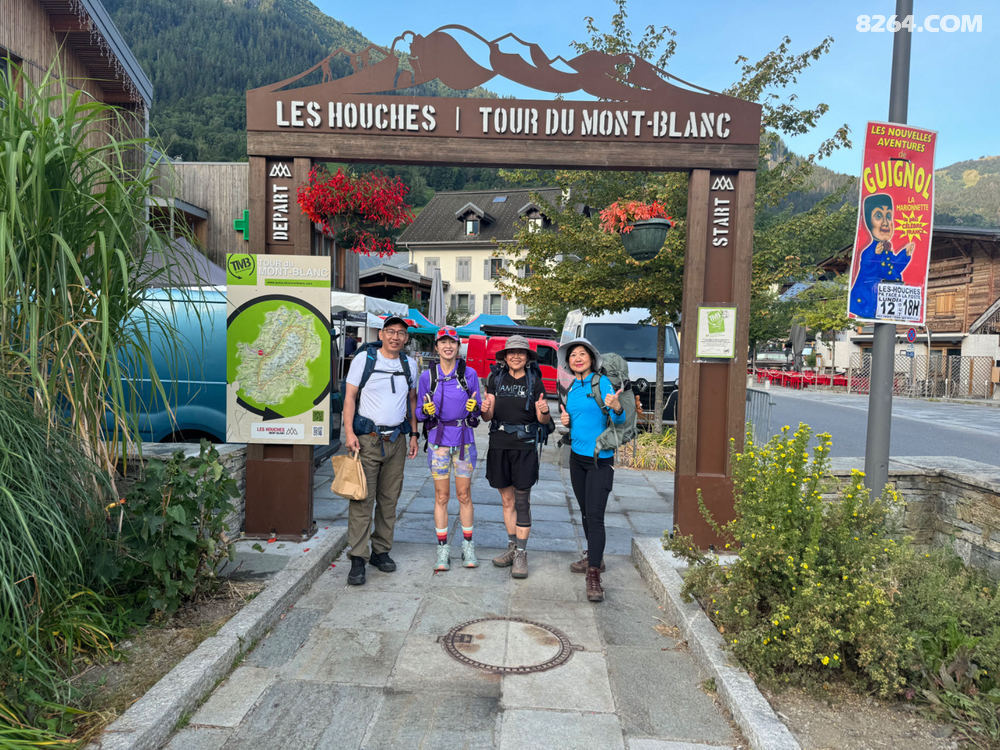 TMB飭LeTourduMontBlancTMBʷͽ·ߡ·Χƺ4810׵İ˹ɽ岪ʷ(MontBlanc)չԽʿ߳Լ170ȫͽҪ7-12죬ۼ9000סTMBҵΪ20λþͽ·TMBĹ̳ϵ˳졣ȥ9£Ϊ΢ȺpostƬ һͬеСErsula, ţSarah, SarahSteven, ڼ䣬һλСΪ˳󣬱̫ĸΪTMBߵһȻTMBһ֪⣬Ϊ֪ɽŮHelen7ọ̈̄һλKeri9죬4С鶼ɽųԱ8꣬һļϡTMBǾͽ·׺ܳ죬ҽ鲻ͨ磬Լ㶨סޡлStevenĹΣ8г̣ȷÿ޵Ĵλãҷͷɽݣû뵽ʱüŵɽѾԱStevenһ̡ÿ·̣ܿɽݣѡƧɽݣһסӭж⵱ȻͽʱǲŷڶɽݲѧкüҪͽ25-30Խ3ɽͷǺ󻰡º󣬿ӵμǣ֪ȫ̱жװ淨ڰŰɽȺWendyѾ淨