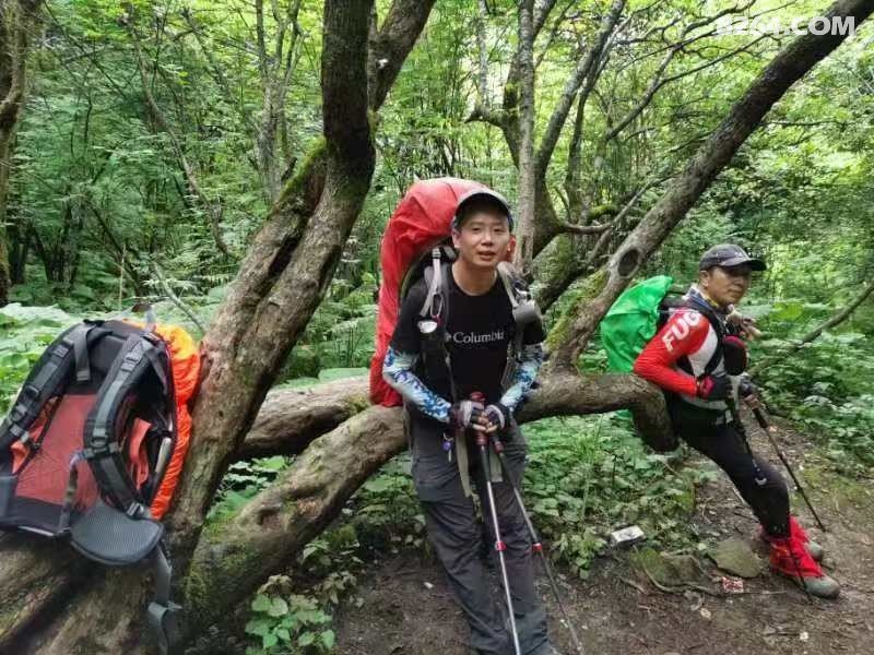 061329cajk2fwxg9263m5h - 徒步登山 穿越攀岩 雪山步道 户外路线 在野 去没有天花板的地方