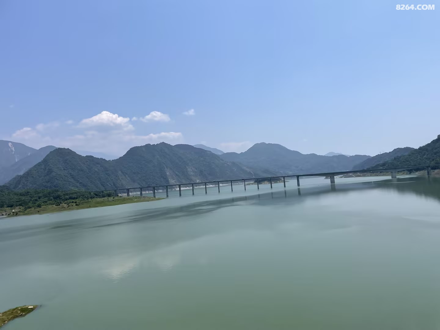 a55d9192-befe-414e-a0d4-7cf75046bb54.jpg