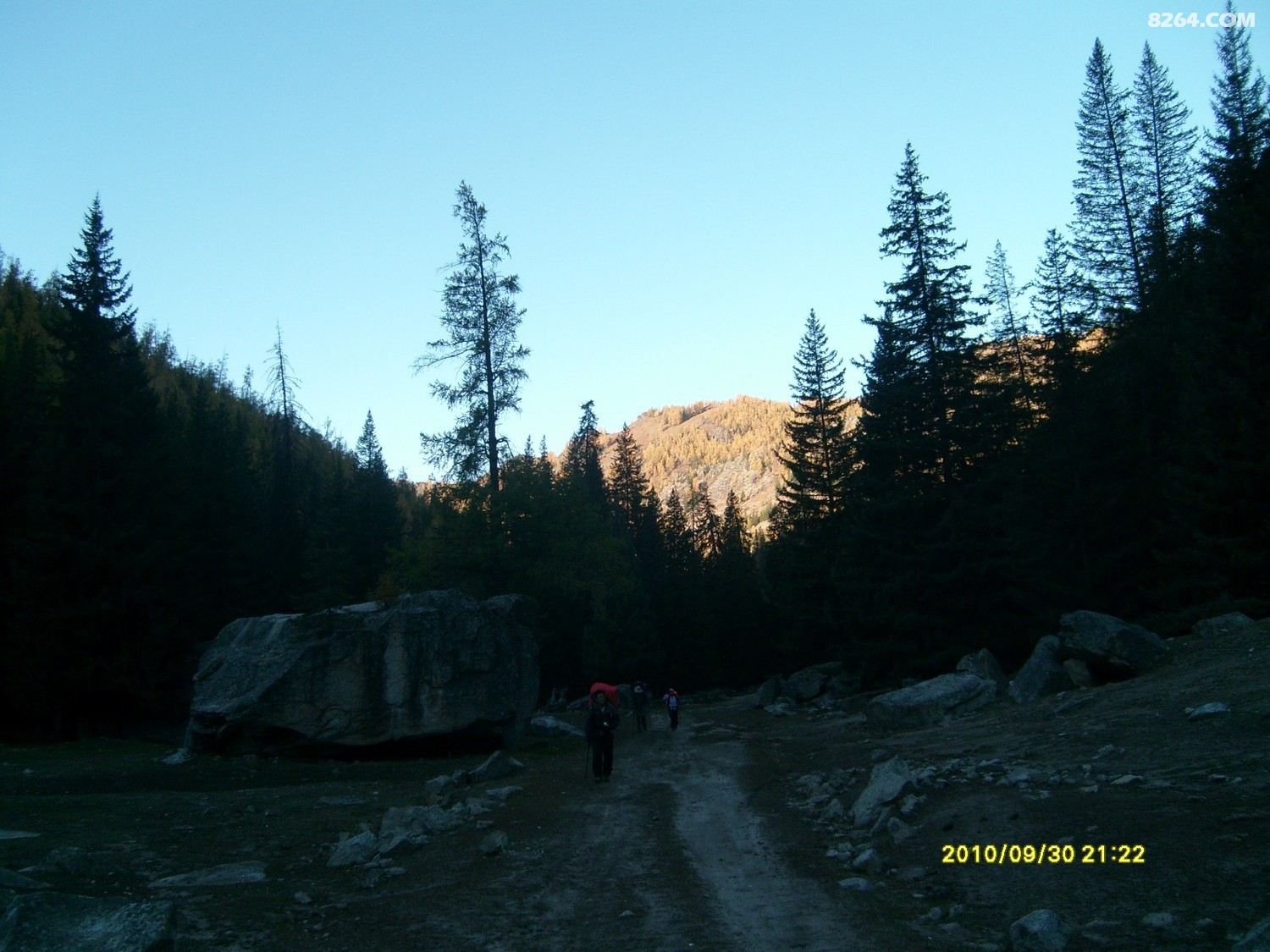 S7301185.JPG