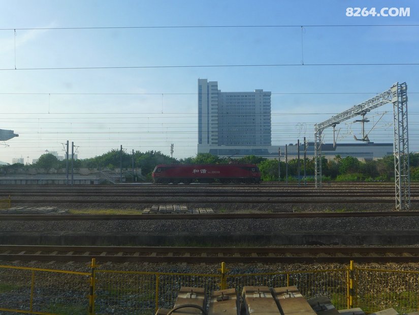 06044206d60r4un7h8h0a5 - 目的地推荐 小众冷门 古镇海岛 草原沙漠 在野 去没有天花板的地方