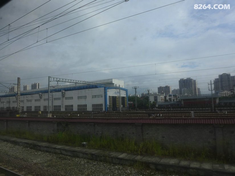 132631ngdogmtvufclv931 - 目的地推荐 小众冷门 古镇海岛 草原沙漠 在野 去没有天花板的地方