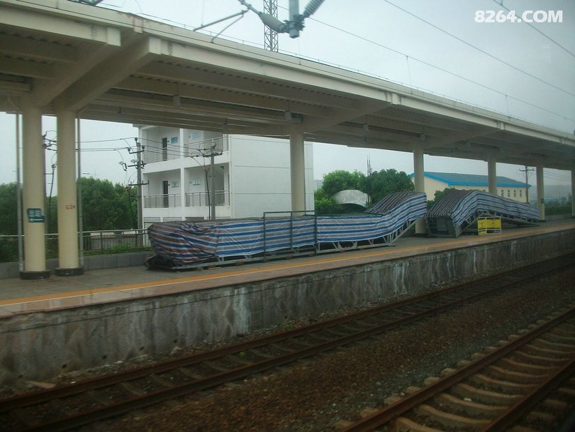 044055zcd9wvnmcwamcjqp - 旅行杂谈 文化历史 民俗人文 交通贴士 在野 去没有天花板的地方