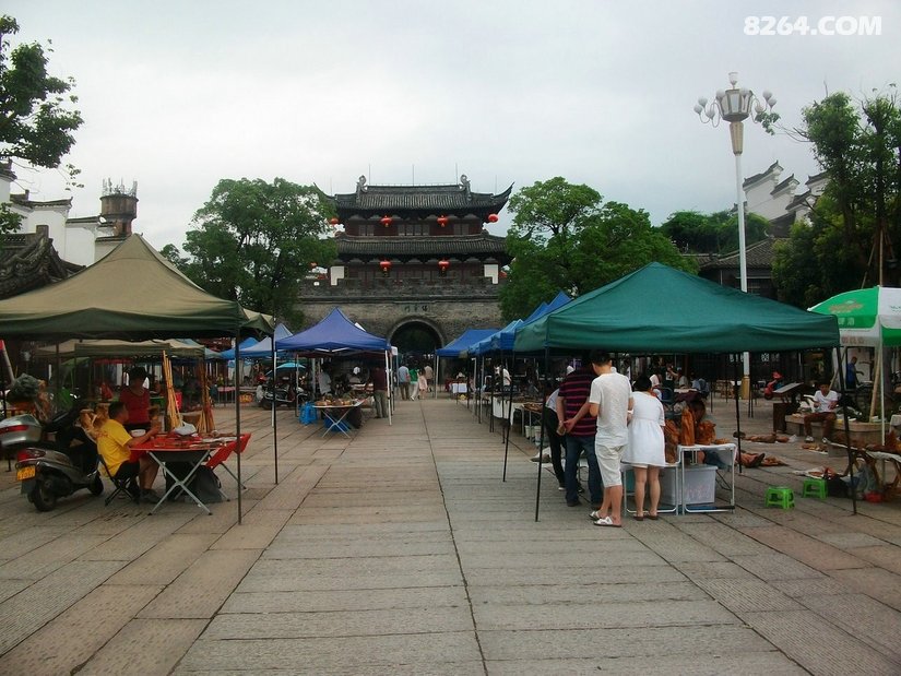 144330f89jymg3a3xgt7v3 - 旅行杂谈 文化历史 民俗人文 交通贴士 在野 去没有天花板的地方