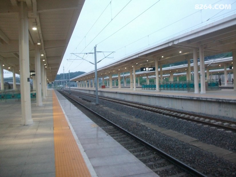 182809hmuygdtmvn64i8wm - 旅行杂谈 文化历史 民俗人文 交通贴士 在野 去没有天花板的地方