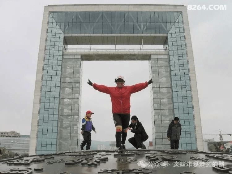 090913zxcqof8qqq3oxybx - 旅行杂谈 文化历史 民俗人文 交通贴士 在野 去没有天花板的地方
