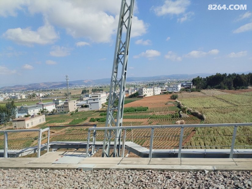 12465051zsa7dzbwgaa057 - 旅行杂谈 文化历史 民俗人文 交通贴士 在野 去没有天花板的地方