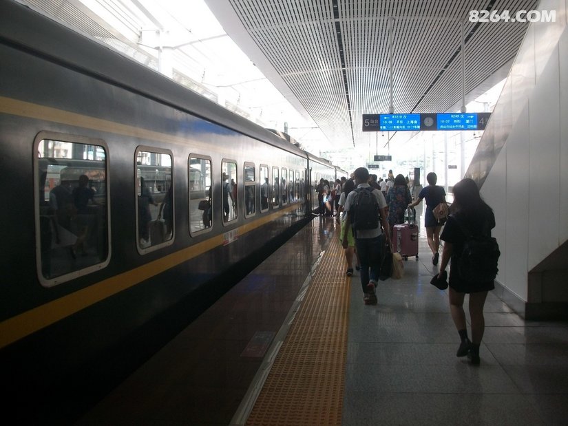 233513k5ah4xqo9d26432g - 旅行杂谈 文化历史 民俗人文 交通贴士 在野 去没有天花板的地方