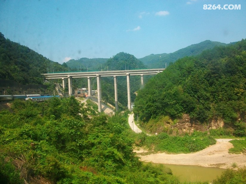 041947a5ursgoe7jaqy8do - 旅行杂谈 文化历史 民俗人文 交通贴士 在野 去没有天花板的地方