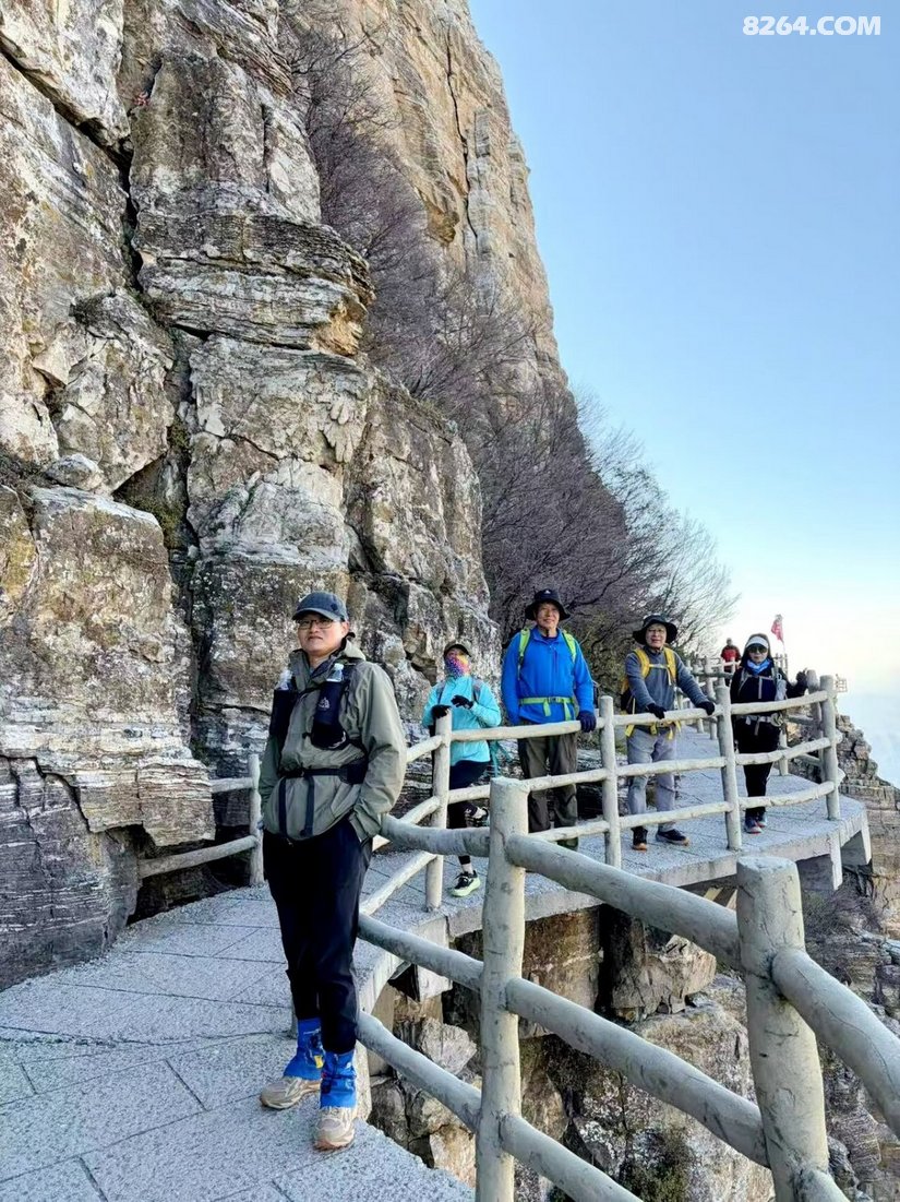 04050038lqkzesybo3magj - 旅行杂谈 文化历史 民俗人文 交通贴士 在野 去没有天花板的地方