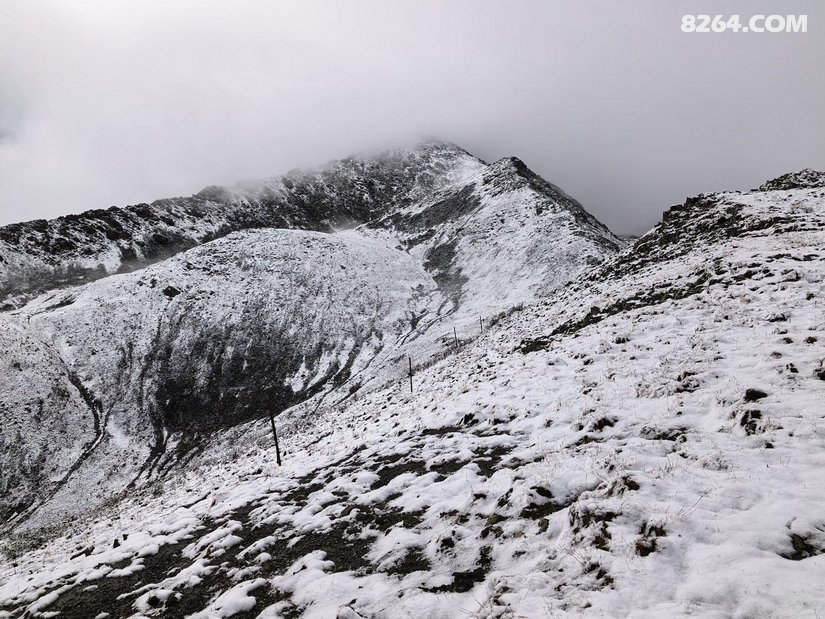 1050308w3xaz9iyfx8wszn - 徒步登山 穿越攀岩 雪山步道 户外路线 在野 去没有天花板的地方