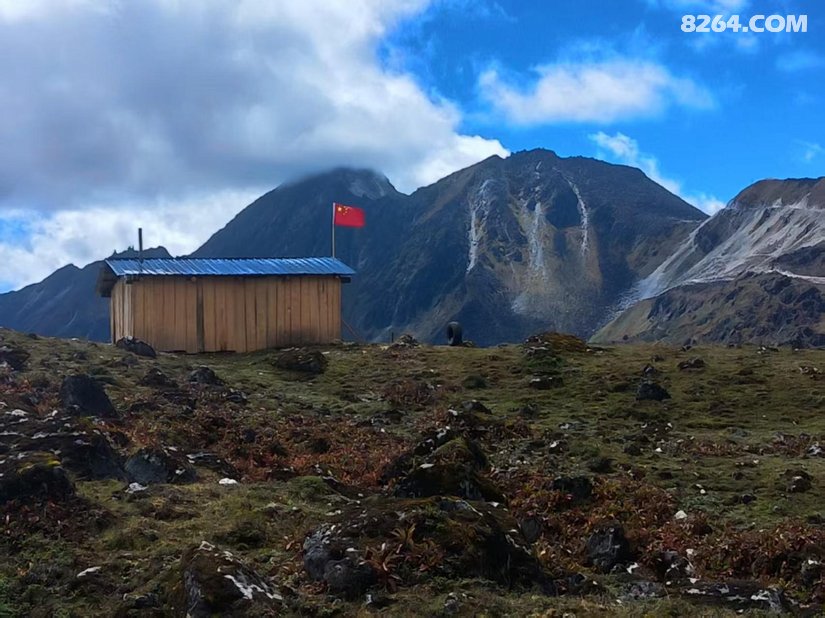 0743581y30rxiolqapq2ao - 徒步登山 穿越攀岩 雪山步道 户外路线 在野 去没有天花板的地方