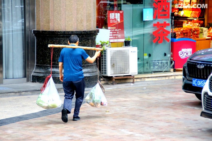 091026a58yysz5ga3ji8vz - 旅行杂谈 文化历史 民俗人文 交通贴士 在野 去没有天花板的地方