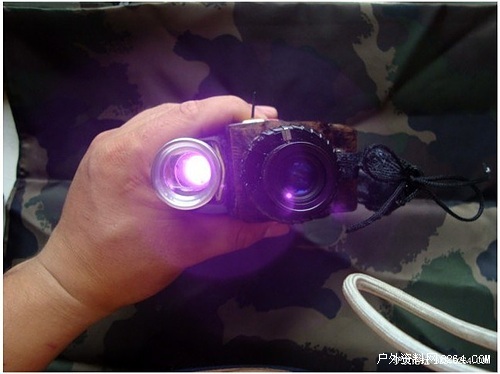 高手在民间 超强网友纯手工自制夜视仪[视频]