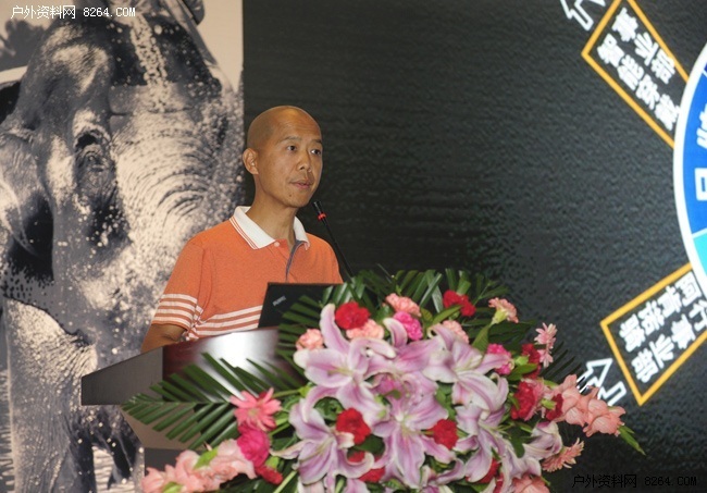探路者公司创始人,董事长盛发强先生发言