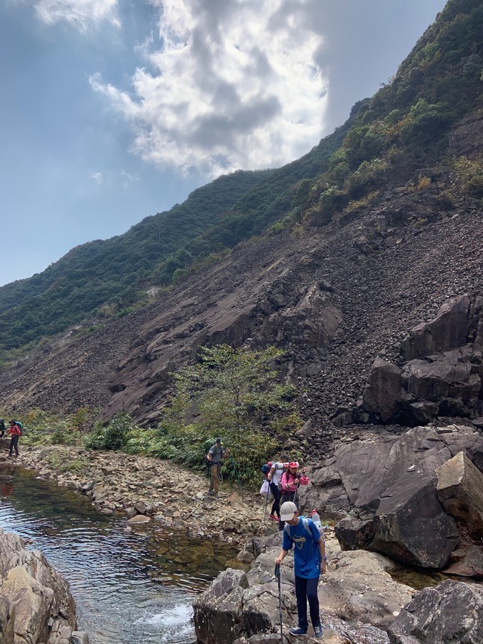 湖南道县韭菜岭大江源月岩林场线登顶穿越庆国庆70周年在祖国母亲怀抱