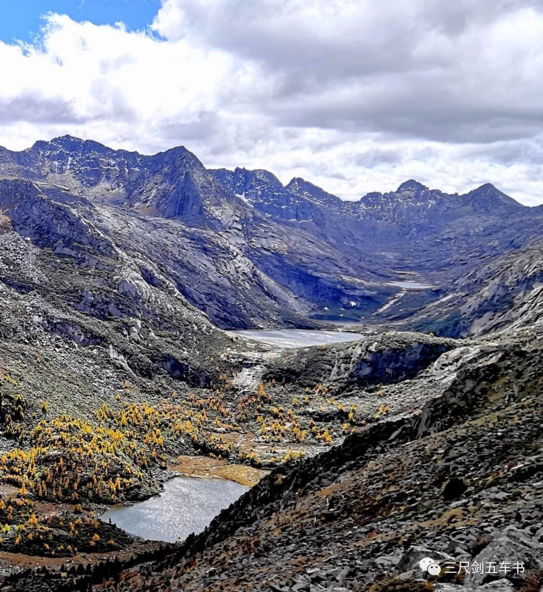 巴姆七湖——遗世独立的香巴拉秘境