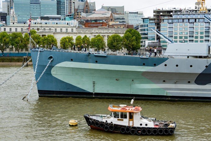 号巡洋舰(hms belfast),是 英国 皇家海军的 爱丁堡 级轻巡洋舰的二号