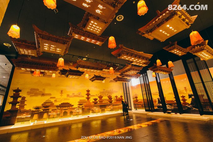 南京闪着文艺的光2岁娃游走金陵旧时光下