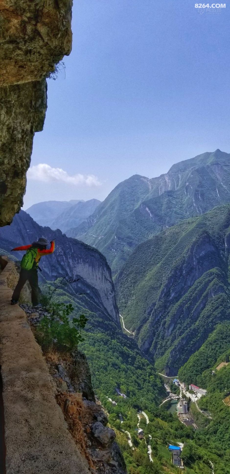 登顶重庆最高峰阴条岭周边景点