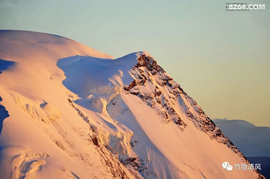 宁金抗沙峰日出日落的山