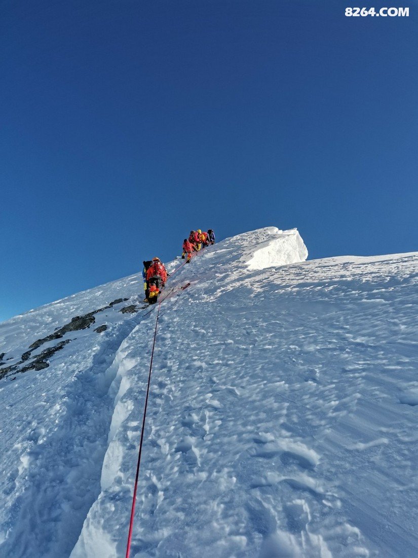 雪山之吻之永恒的88488621年珠穆朗玛峰全程登顶纪实已经安全回家祖国