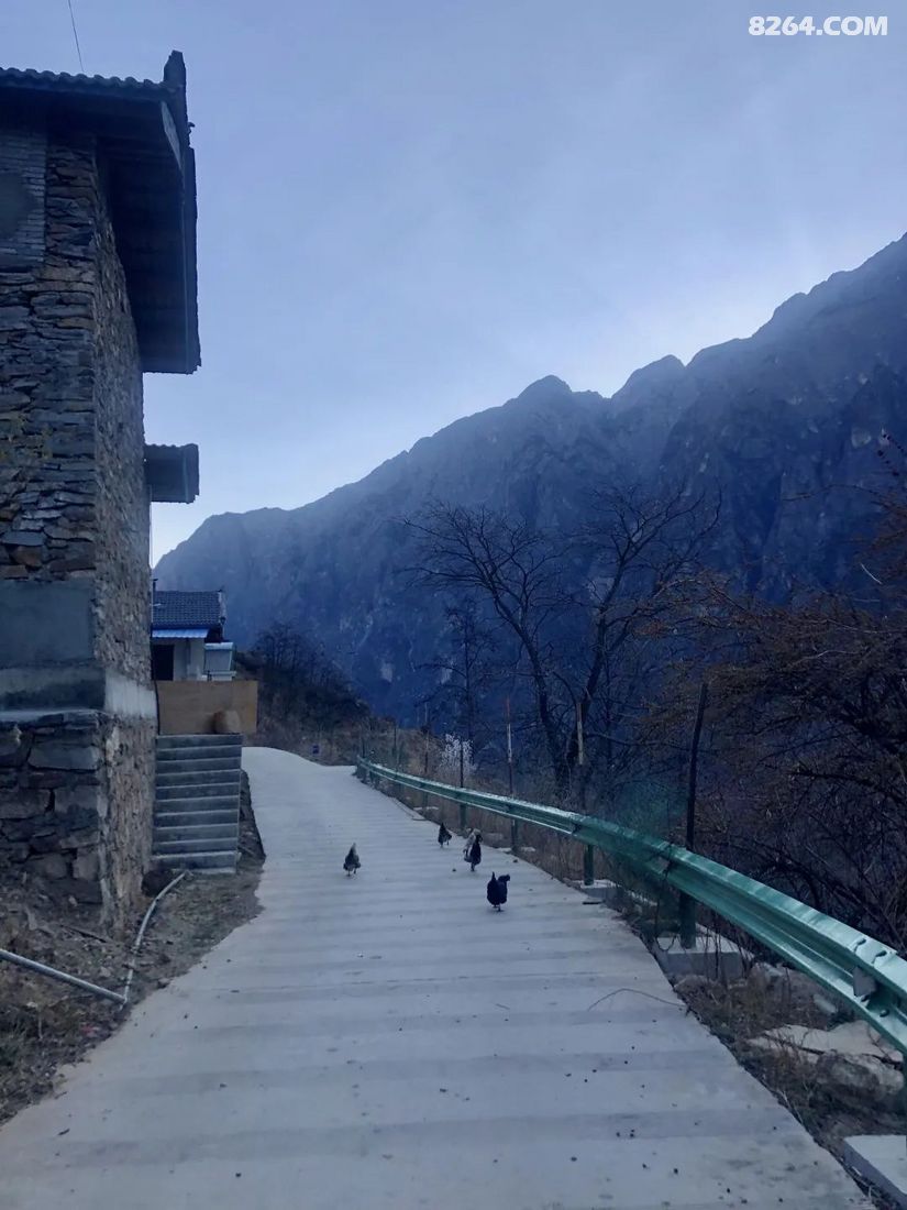 1649816987725 - 徒步登山 穿越攀岩 雪山步道 户外路线 在野 去没有天花板的地方