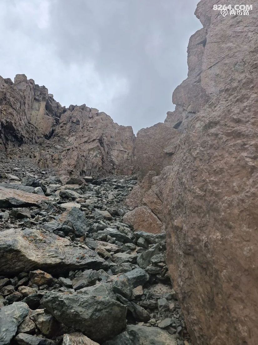 1752647908168 - 徒步登山 穿越攀岩 雪山步道 户外路线 在野 去没有天花板的地方
