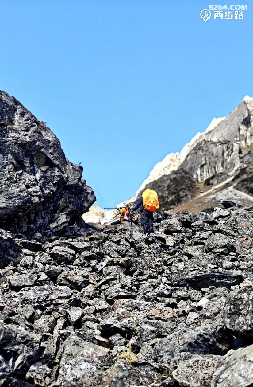 1763348387426 - 徒步登山 穿越攀岩 雪山步道 户外路线 在野 去没有天花板的地方