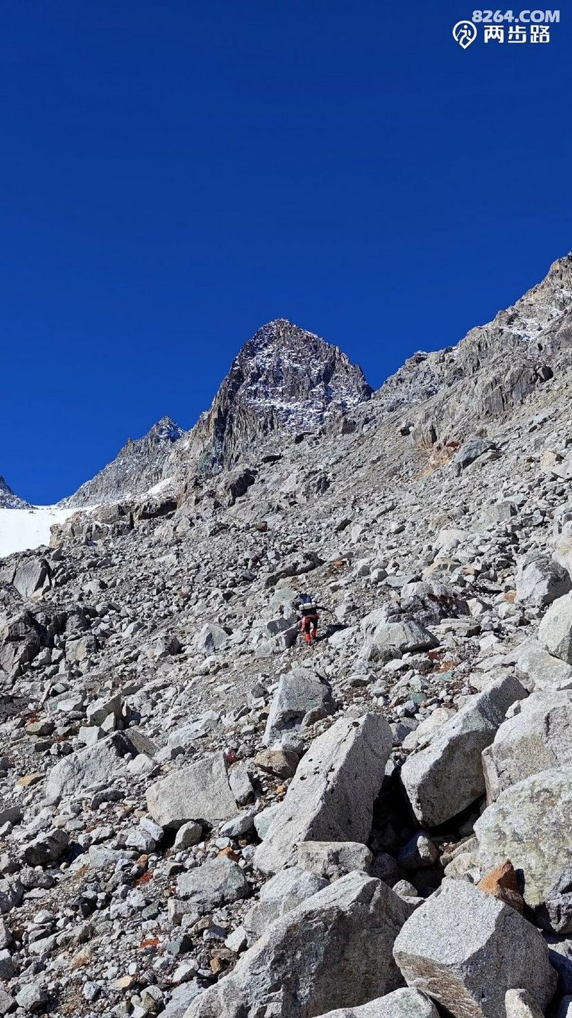 1763348451952 - 徒步登山 穿越攀岩 雪山步道 户外路线 在野 去没有天花板的地方