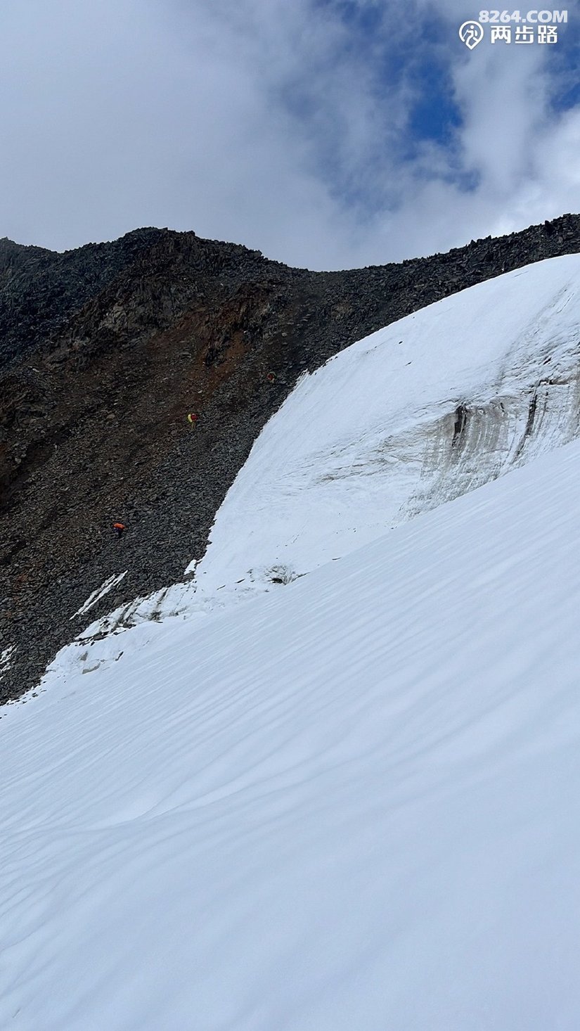 1784088290449 - 徒步登山 穿越攀岩 雪山步道 户外路线 在野 去没有天花板的地方