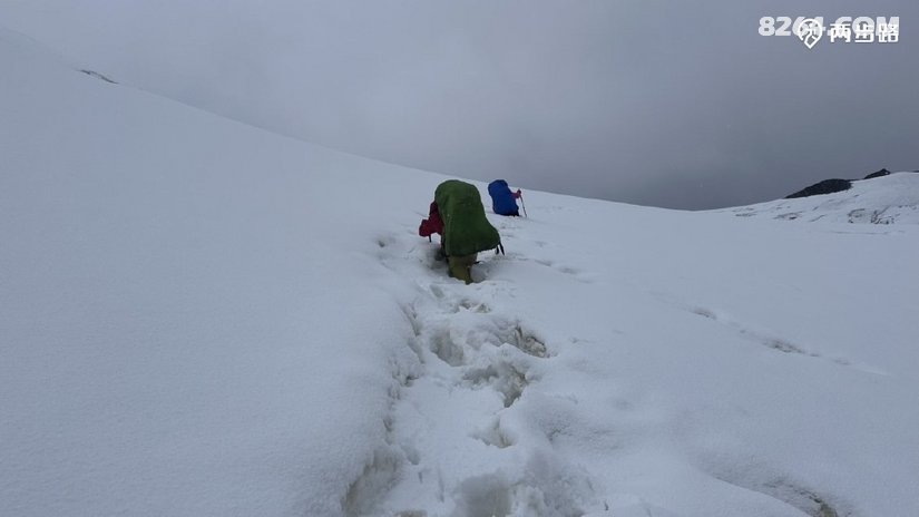 1784088292402 - 徒步登山 穿越攀岩 雪山步道 户外路线 在野 去没有天花板的地方