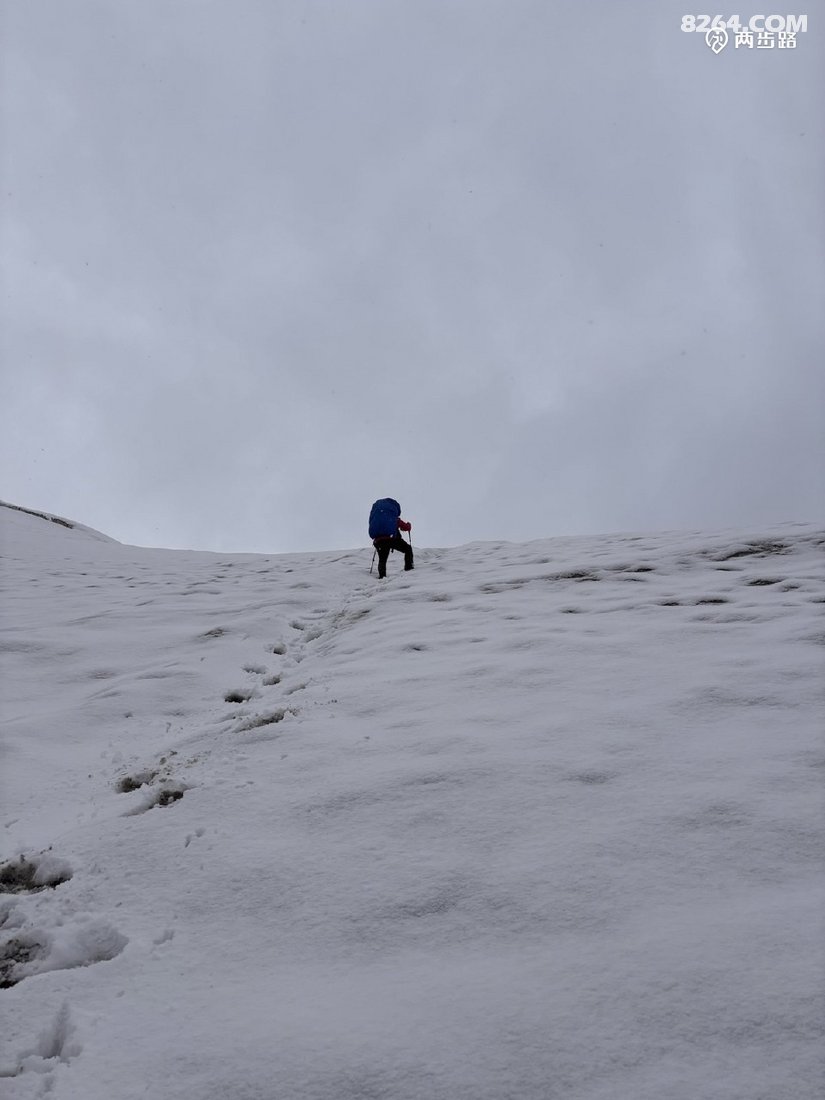 1784088293358 - 徒步登山 穿越攀岩 雪山步道 户外路线 在野 去没有天花板的地方