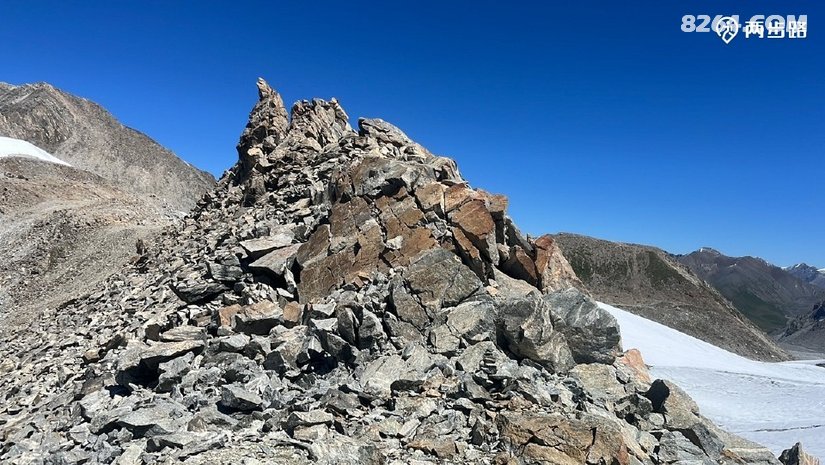 1784088305520 - 徒步登山 穿越攀岩 雪山步道 户外路线 在野 去没有天花板的地方