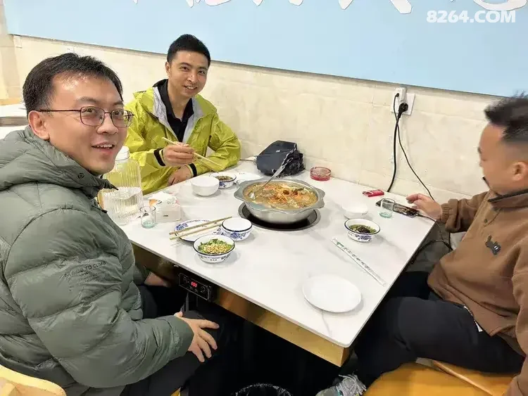 1784611290609 - 徒步登山 穿越攀岩 雪山步道 户外路线 在野 去没有天花板的地方
