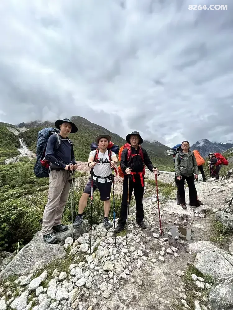 1784611293842 - 徒步登山 穿越攀岩 雪山步道 户外路线 在野 去没有天花板的地方