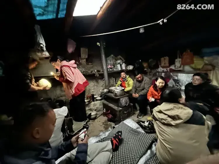 1784611308628 - 徒步登山 穿越攀岩 雪山步道 户外路线 在野 去没有天花板的地方