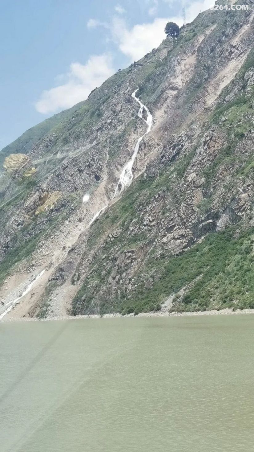 1786416906211 - 徒步登山 穿越攀岩 雪山步道 户外路线 在野 去没有天花板的地方