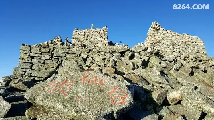 1786777016899 - 徒步登山 穿越攀岩 雪山步道 户外路线 在野 去没有天花板的地方