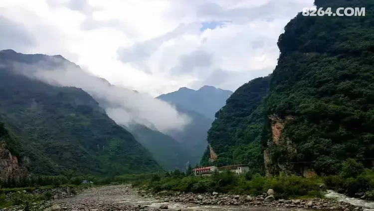 1786777019429 - 徒步登山 穿越攀岩 雪山步道 户外路线 在野 去没有天花板的地方