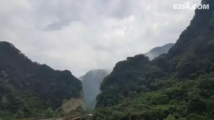1786777020348 - 徒步登山 穿越攀岩 雪山步道 户外路线 在野 去没有天花板的地方