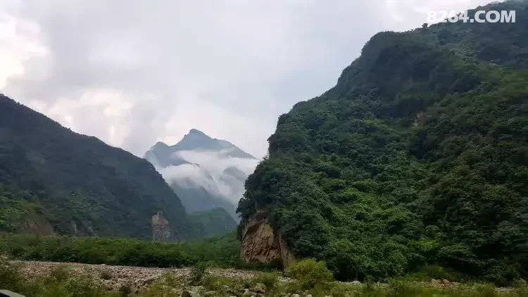 1786777020668 - 徒步登山 穿越攀岩 雪山步道 户外路线 在野 去没有天花板的地方