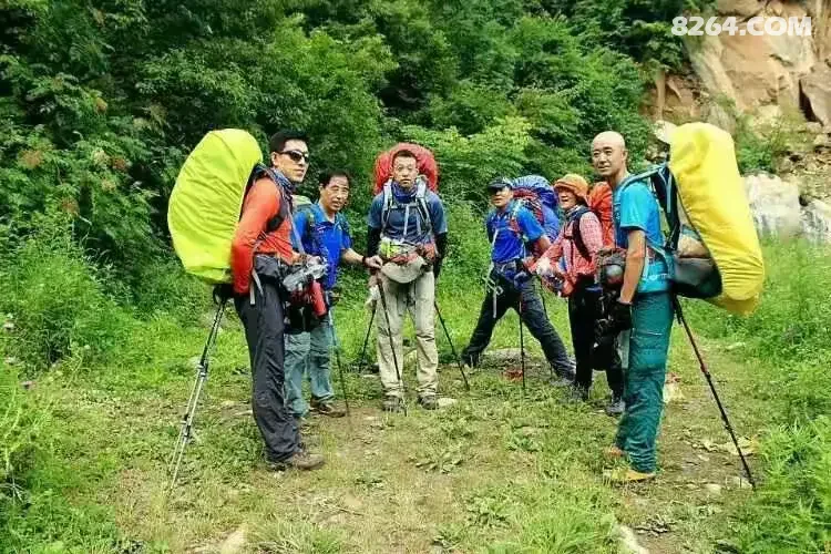 1786777028647 - 徒步登山 穿越攀岩 雪山步道 户外路线 在野 去没有天花板的地方