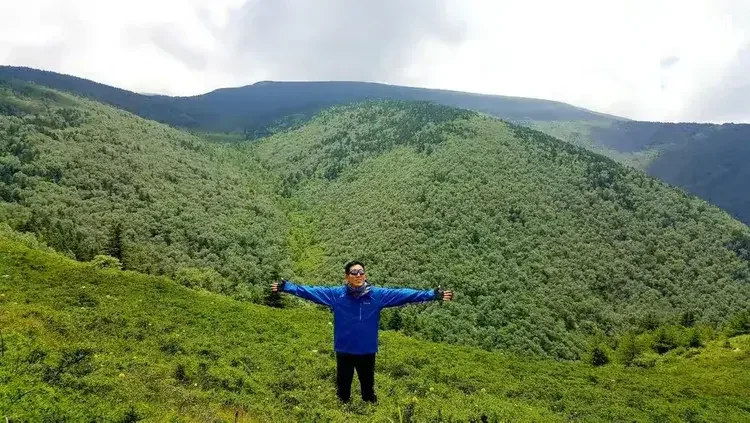 1786777035794 - 徒步登山 穿越攀岩 雪山步道 户外路线 在野 去没有天花板的地方