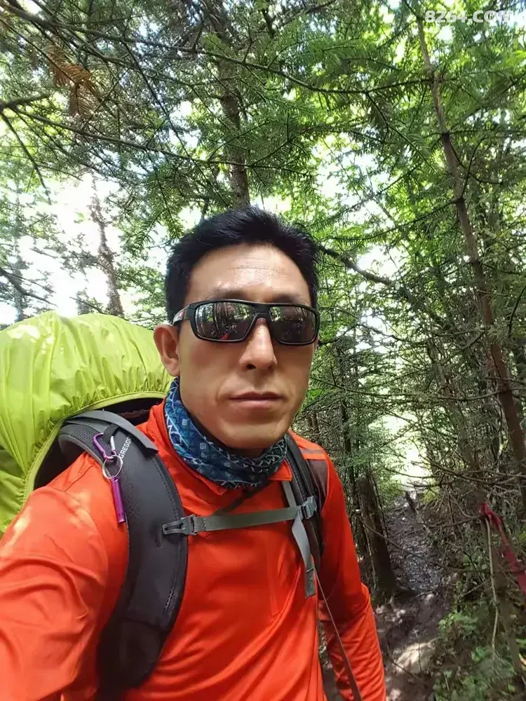 1786777037748 - 徒步登山 穿越攀岩 雪山步道 户外路线 在野 去没有天花板的地方