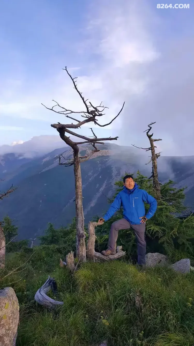 1786777044994 - 徒步登山 穿越攀岩 雪山步道 户外路线 在野 去没有天花板的地方