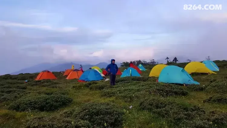 1786777046877 - 徒步登山 穿越攀岩 雪山步道 户外路线 在野 去没有天花板的地方