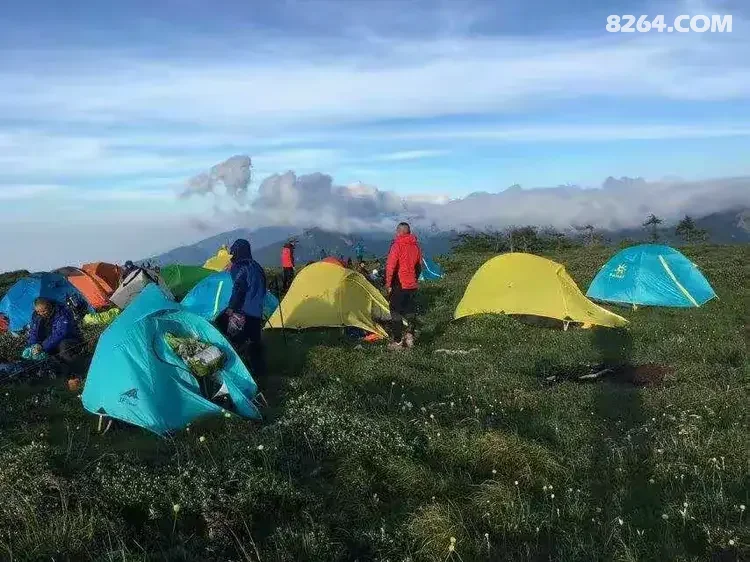1786777047623 - 徒步登山 穿越攀岩 雪山步道 户外路线 在野 去没有天花板的地方