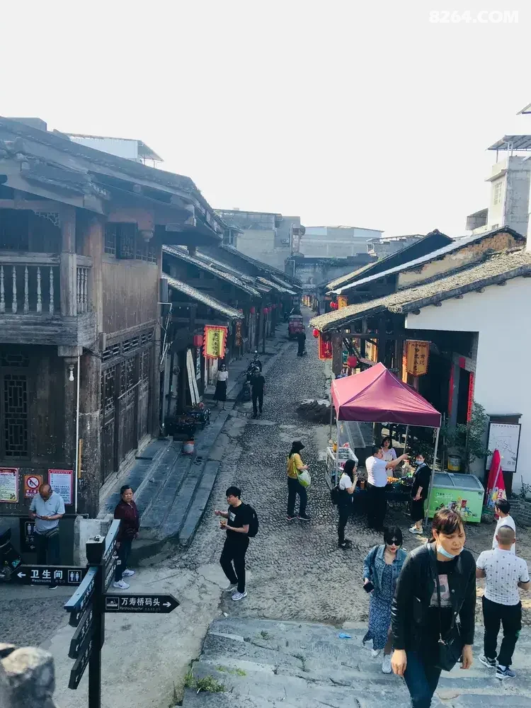 1789442462279 - 旅行杂谈 文化历史 民俗人文 交通贴士 在野 去没有天花板的地方